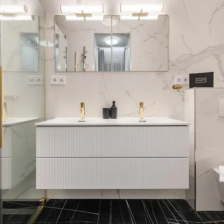 Daire Lazar 16 - Royal Opera Suite, Location By Bqa *