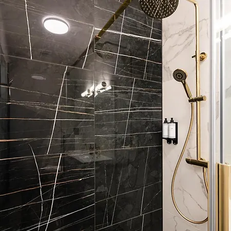 Daire Lazar 16 - Royal Opera Suite, Location By Bqa *