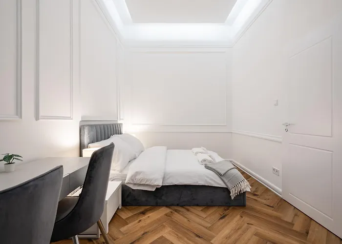 Lázár 16 - Royal Opera Suite, Location By Bqa Budapest