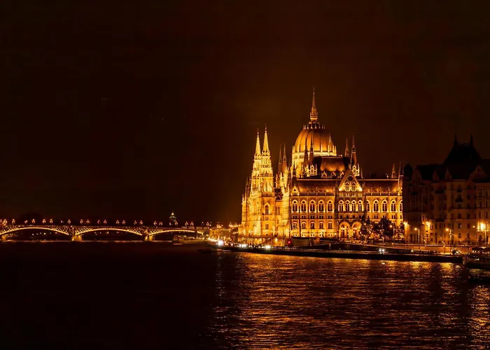 Lázár 16 - Royal Opera Suite, Location By Bqa Budapest
