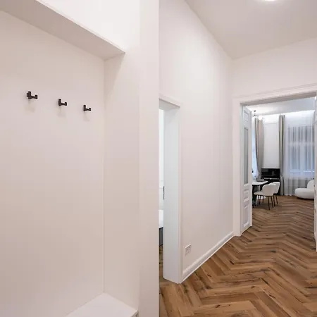 Lazar 16 - Royal Opera Suite, Location By Bqa Διαμέρισμα *